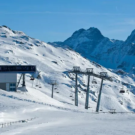 Διαμέρισμα Christina *